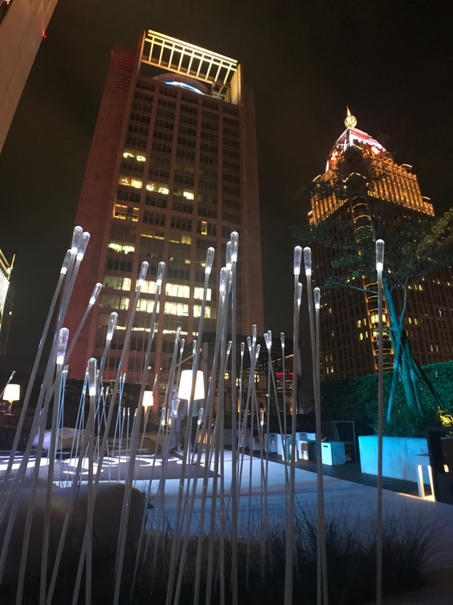 The kitchen table_200526_0027.jpg