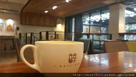 光合箱子Daylight(台北南京店)推薦台北南京復興下午茶早午餐美食黑糖堅果優格超好吃!!養生的下午茶姊妹時光