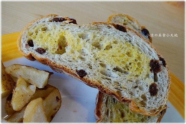 啡文學咖啡館(三店):台中南屯』啡文學大英店║不限時咖啡館,大份量早午餐、輕食、手沖單品咖啡,一個人也可慢活~