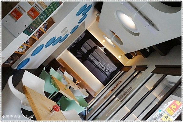 啡文學咖啡館(三店):台中南屯』啡文學大英店║不限時咖啡館,大份量早午餐、輕食、手沖單品咖啡,一個人也可慢活~