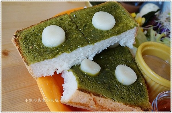 啡文學咖啡館(三店):台中南屯』啡文學大英店║不限時咖啡館,大份量早午餐、輕食、手沖單品咖啡,一個人也可慢活~