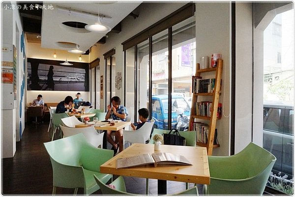 啡文學咖啡館(三店):台中南屯』啡文學大英店║不限時咖啡館,大份量早午餐、輕食、手沖單品咖啡,一個人也可慢活~