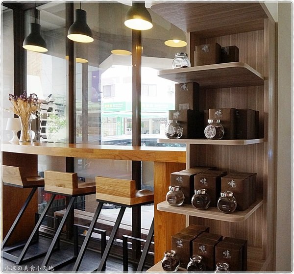 啡文學咖啡館(三店):台中南屯』啡文學大英店║不限時咖啡館,大份量早午餐、輕食、手沖單品咖啡,一個人也可慢活~