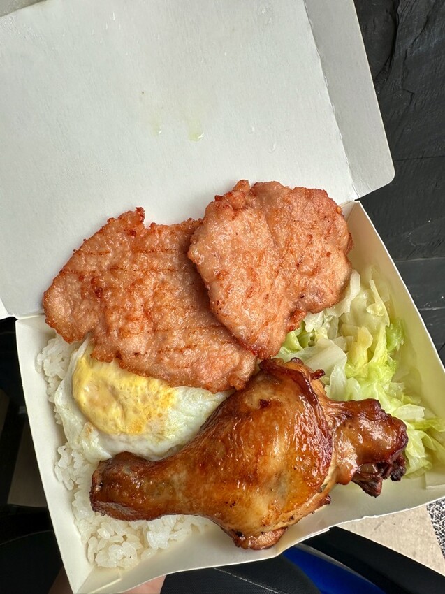 台南最強炒飯藏國華街！中西區人氣爆棚，必吃隱藏美食。