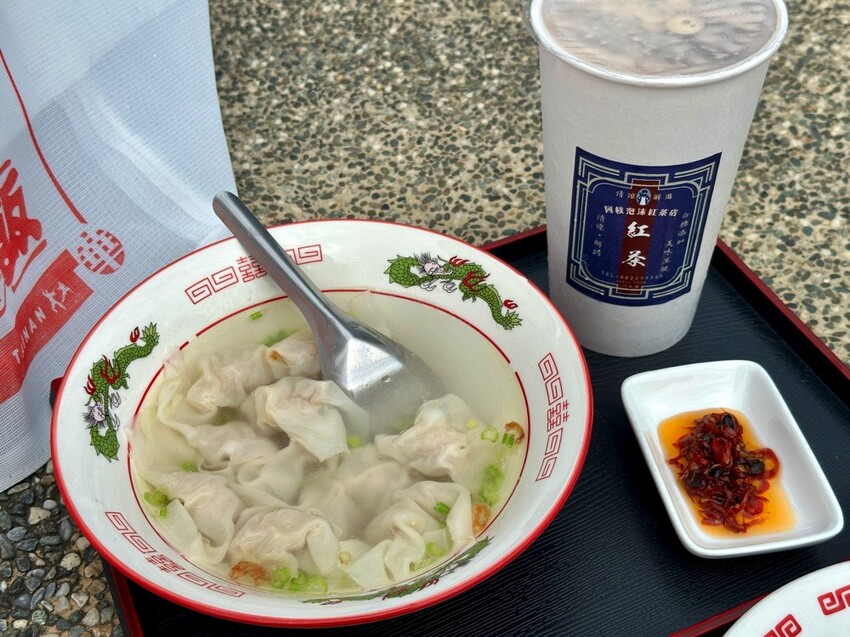 台南最強炒飯藏國華街！中西區人氣爆棚，必吃隱藏美食。