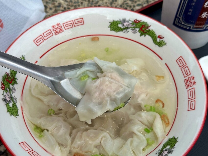 台南最強炒飯藏國華街！中西區人氣爆棚，必吃隱藏美食。