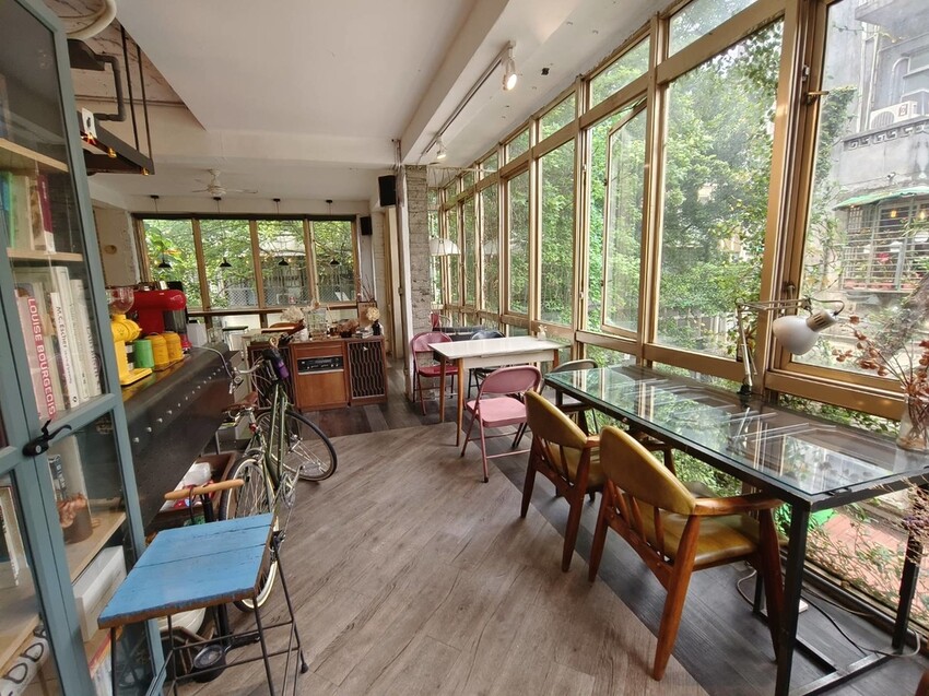 55773.jpg - 【台北.大安區】AGCT apartmrnt充滿綠意森林系咖啡廳。肉桂捲+提拉米蘇超美味。平日不限時