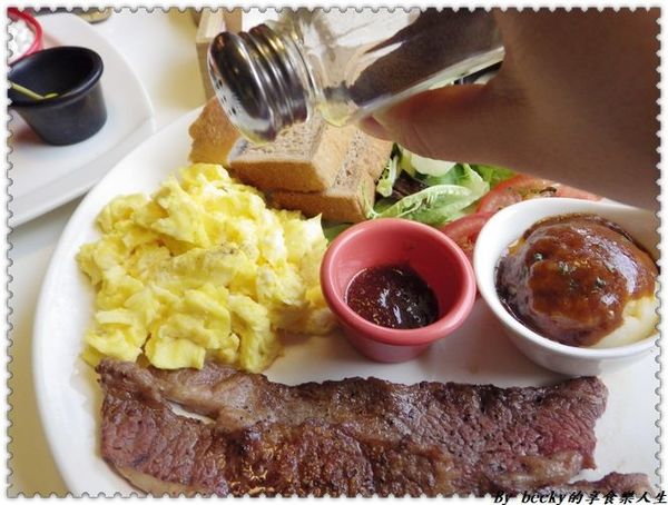 <捷運科技大樓站>三隻貓頭鷹3owls/全天候早午餐/歐式風格、美式餐點/巷弄文創咖啡廳/下午茶/套餐/單點/