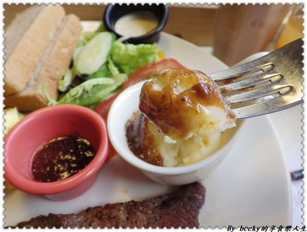 <捷運科技大樓站>三隻貓頭鷹3owls/全天候早午餐/歐式風格、美式餐點/巷弄文創咖啡廳/下午茶/套餐/單點/