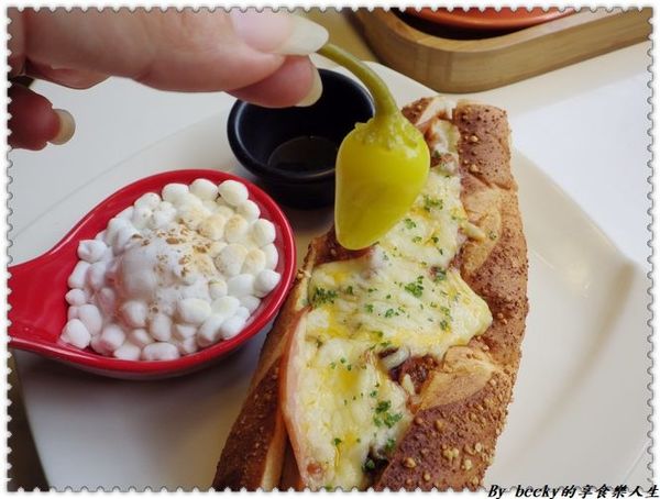 <捷運科技大樓站>三隻貓頭鷹3owls/全天候早午餐/歐式風格、美式餐點/巷弄文創咖啡廳/下午茶/套餐/單點/