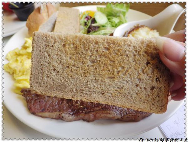 <捷運科技大樓站>三隻貓頭鷹3owls/全天候早午餐/歐式風格、美式餐點/巷弄文創咖啡廳/下午茶/套餐/單點/