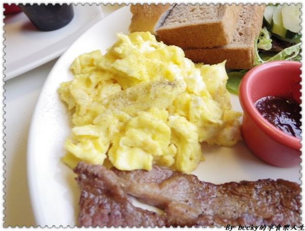 <捷運科技大樓站>三隻貓頭鷹3owls/全天候早午餐/歐式風格、美式餐點/巷弄文創咖啡廳/下午茶/套餐/單點/