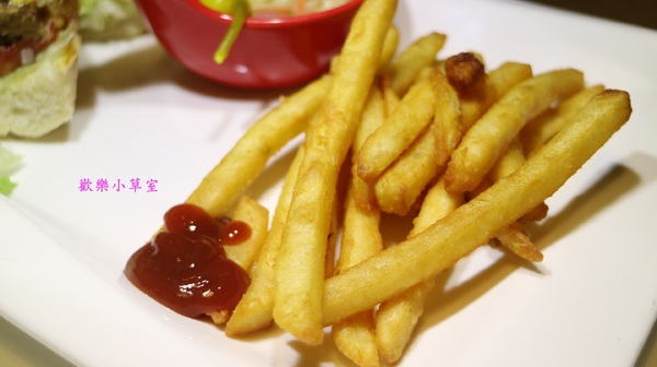 三隻貓頭鷹3owls c＠fe：【台北美食】巷弄文創咖啡館，三隻貓頭鷹@科技大樓站