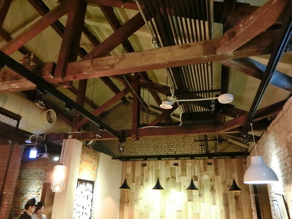 三隻貓頭鷹3owls c@fe:【台北教育大學附近美食推薦/咖啡廳推薦/早午餐推薦】三隻貓頭鷹3owls c@fe(和平店)~邊吃美食邊做公益~人美心也美喔!