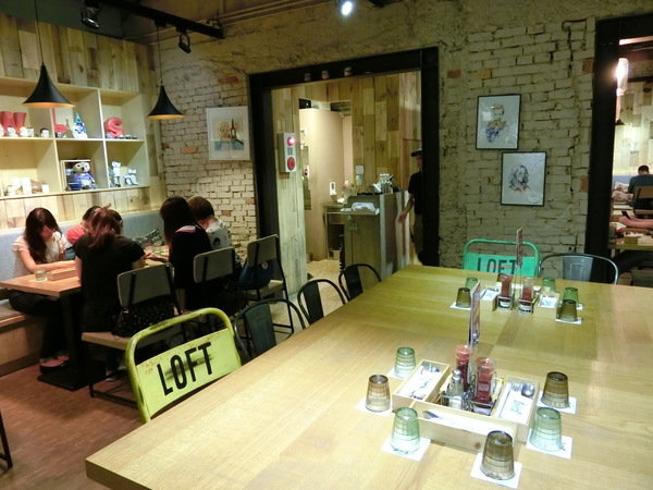 三隻貓頭鷹3owls c@fe:【台北教育大學附近美食推薦/咖啡廳推薦/早午餐推薦】三隻貓頭鷹3owls c@fe(和平店)~邊吃美食邊做公益~人美心也美喔!