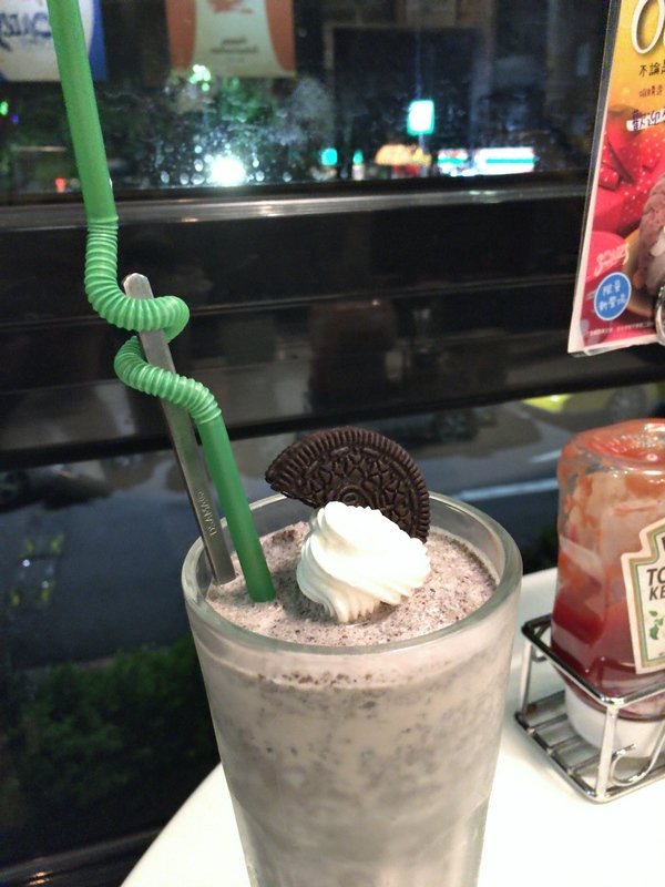 三隻貓頭鷹3owls c@fe:【台北教育大學附近美食推薦/咖啡廳推薦/早午餐推薦】三隻貓頭鷹3owls c@fe(和平店)~邊吃美食邊做公益~人美心也美喔!