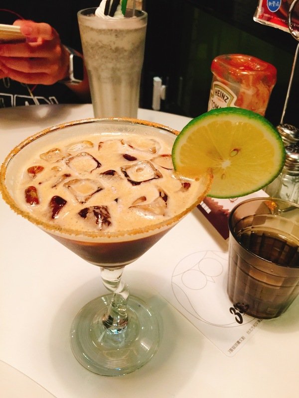 三隻貓頭鷹3owls c@fe:【台北教育大學附近美食推薦/咖啡廳推薦/早午餐推薦】三隻貓頭鷹3owls c@fe(和平店)~邊吃美食邊做公益~人美心也美喔!