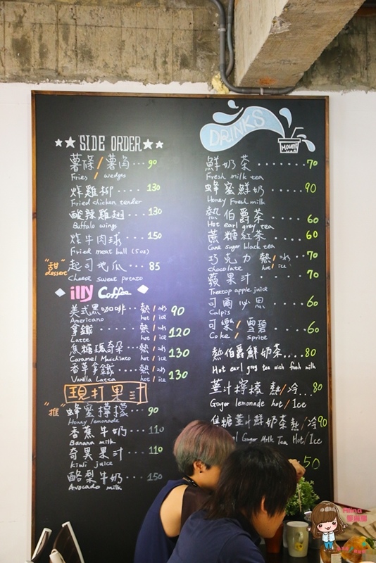 漫高三明治 Mount Kao Sandwich Shop：【食記】台北科技大樓 漫高三明治 平價便宜又好吃 爆漿起司牛肉溏心蛋巧巴達 馬芝瑞拉起司烤三明治