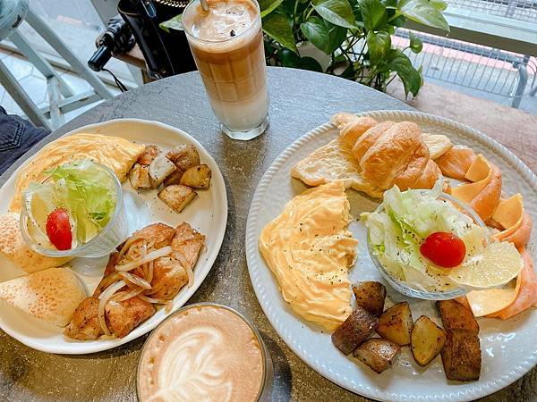 /tmp/phpccAklj /tmp/phpccAklj