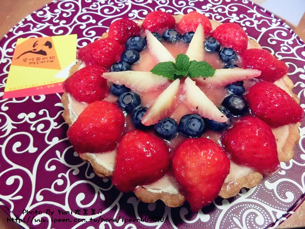 法國的秘密甜點：【宅配體驗】團購美食/伴手禮/下午茶點心首選→法國的秘密甜點-情人節蛋糕:森林莓果佐起司@跟著Yumi尤美美動吃動吃(品嘗日期:2015年8月20 日)