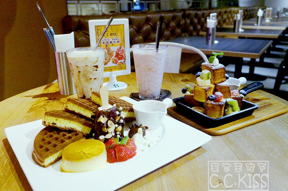 食記◎--【忠孝復興】C.C.KISS查理布朗。二訪!食慾之秋的新甜點