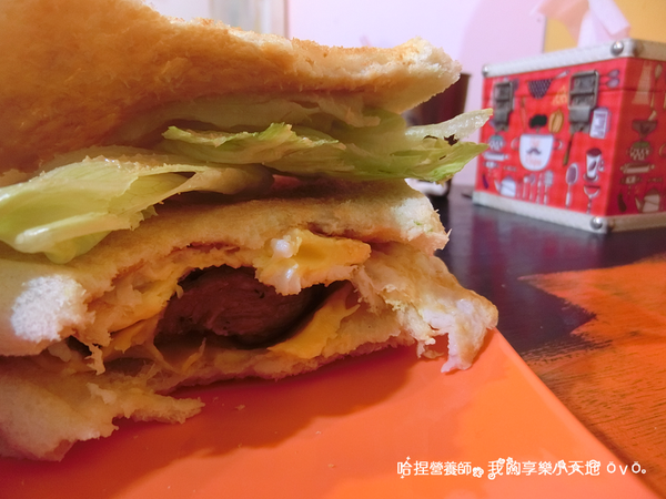 《白暮蛋餅先生》中山國中站周邊美食，招牌薯餅塔和蛋餅，來個中式早午餐吧！