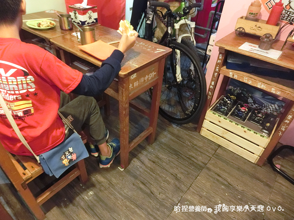 《白暮蛋餅先生》中山國中站周邊美食，招牌薯餅塔和蛋餅，來個中式早午餐吧！