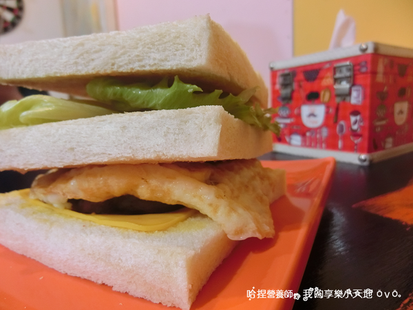 《白暮蛋餅先生》中山國中站周邊美食，招牌薯餅塔和蛋餅，來個中式早午餐吧！