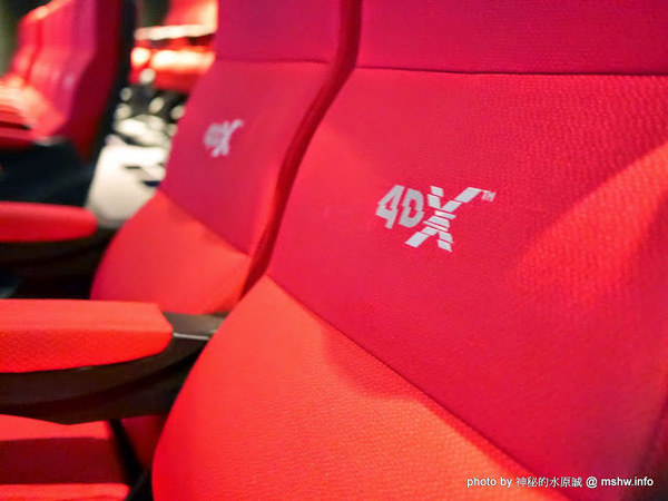 新竹大遠百威秀影城：【景點】新竹FE21 Vieshow Cinemas 4DX 大遠百威秀影城4DX全感官影廳@東區大遠百 : 坐在框體看電影,值回票價的體感遊戲,與鏡頭視角一起享受身歷其境的感動吧!!