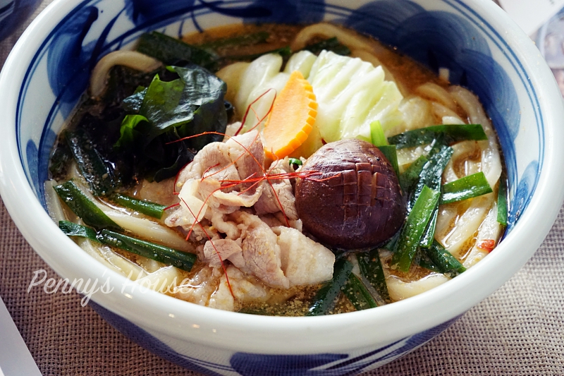 濱之屋 日本烏龍麵鍋物料理餐廳 ,夏季限定鍋物雙人優惠價,還有$199德國限量啤酒喝到飽!台北國父紀念館2號出口。(影片)