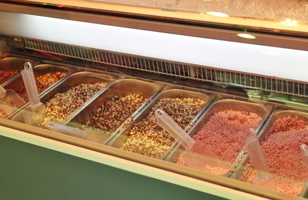 Mini Melts 粒粒冰淇淋、黑白巧克力 Mini Melts、棉花糖Mini Melts、彩虹世界Mini Melts、草莓牛奶冰淇淋Mini Melts、西門町漢中街