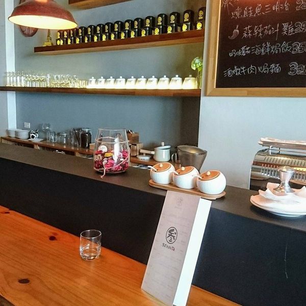 28168315_1792309717467376_3804870544914437056_n