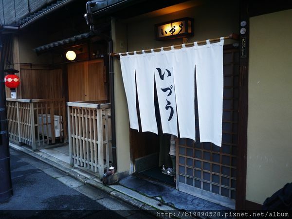 【台北大安區美食】馬可波羅酒廊下午茶 MARCO POLO LOUNGE ，香格里拉台北遠東國際大飯店38F高空景觀餐廳，內文附詳細菜單價位介紹！台北捷運六張犁站、科技大樓站美食。 @熊寶小榆の旅遊日記