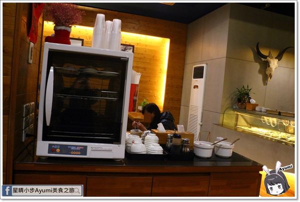 老夫子牛肉麵：[食記]►台南北區◄這是一碗從我尚未出生就開始的牛肉麵它叫做－老夫子牛肉麵