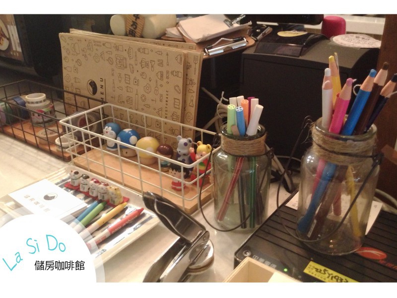 【台北市大安區】儲房咖啡 ♥ 充滿花藝氣息 瀰漫空氣中的小清新 (4).jpg