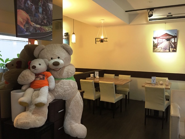 東央貢。泰食堂：東央貢。泰食堂