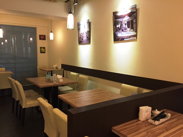 東央貢。泰食堂：東央貢。泰食堂