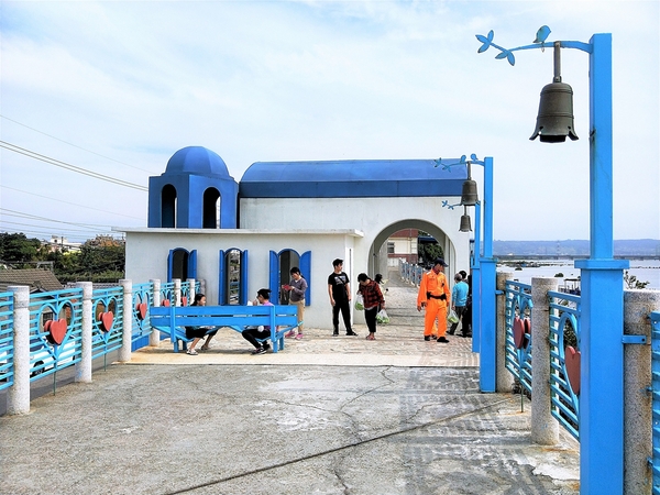 麗水漁港:【台中龍井景點】麗水驛站~百年漁港希臘風情 拍攝婚紗美照