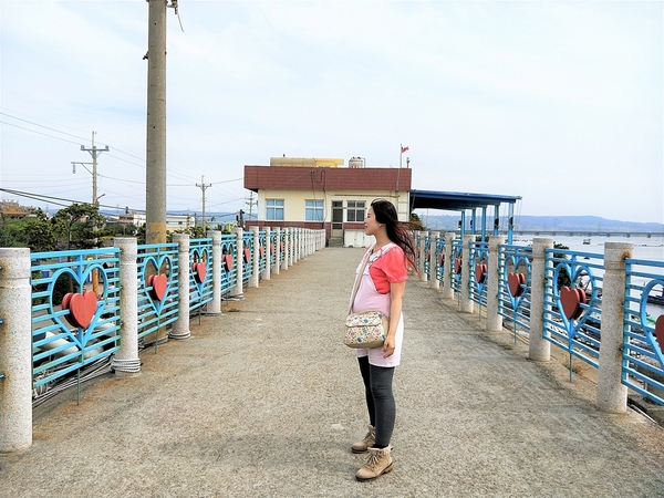 麗水漁港:【台中龍井景點】麗水驛站~百年漁港希臘風情 拍攝婚紗美照