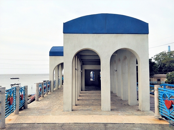 麗水漁港:【台中龍井景點】麗水驛站~百年漁港希臘風情 拍攝婚紗美照