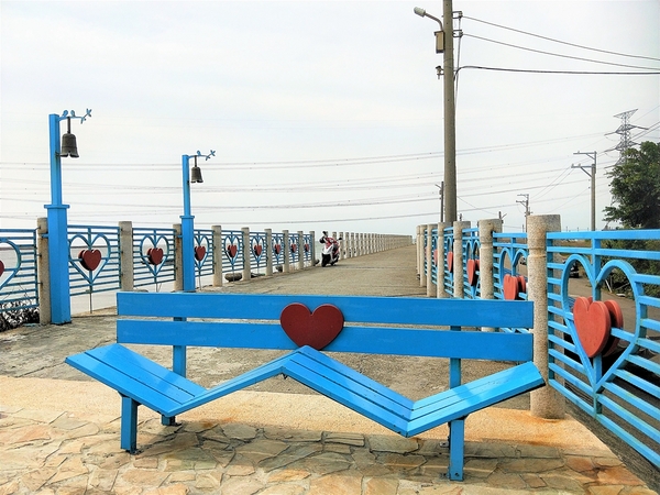 麗水漁港:【台中龍井景點】麗水驛站~百年漁港希臘風情 拍攝婚紗美照