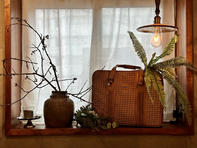 【台灣,基隆市,暖暖區】小市場咖啡,在傳統市場(源遠公有零售市場)裡衝突的存在,卻有如此的融合。同場加