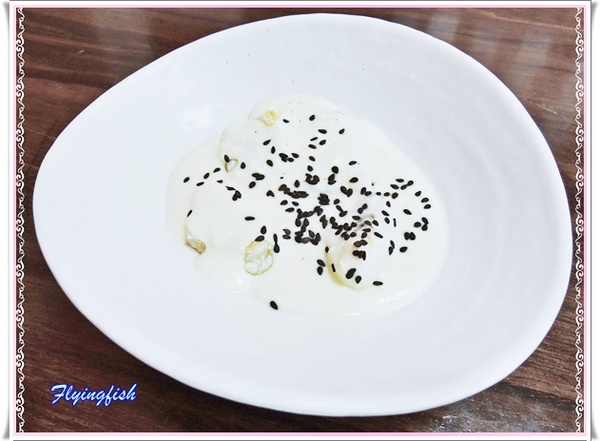 甘味處 麻糬屋:✜ 滿滿人情味ㄟ道地日式麻糬及季節性限定九宮格麻糬滴加啦~-「甘味處もち餅屋」 (((o(*゚▽゚*)o))) 甘味處 麻糬屋:✜ 滿滿人情味ㄟ道地日式麻糬及季節性限定九宮格麻糬滴加啦~-「甘味處もち餅屋」 (((o(*゚▽゚*)o)))