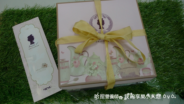 【宅配美食】《搭啵S重乳酪蛋糕》Moment水果鬆餅塔。人氣團購蛋糕❤