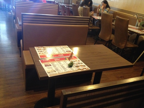 吉里吉里和食屋：<日式餐廳>吉里吉里和食屋-爆熱量炸物咖哩飯和日式定食的優雅交會