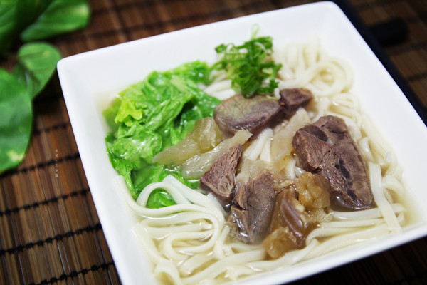 珍苑食品股份有限公司：【宅配。方便料理】珍苑食品 不用自己花時滷 在家也能吃到好味道