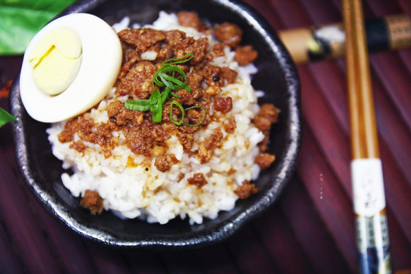 珍苑食品股份有限公司：【宅配。方便料理】珍苑食品 不用自己花時滷 在家也能吃到好味道