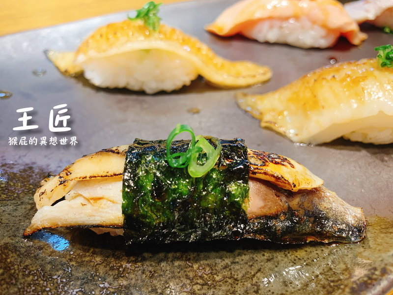 【東港碼頭美食】東港華僑市場-王匠黑鮪魚生魚片&日本料理!食尚玩家推薦王匠生魚片專賣店!內有王匠生魚片菜單!(屏東美食) @猴屁的異想世界