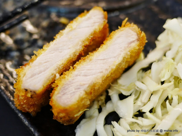 吉津日式定食：【食記】台中吉津日式玉定食@南屯捷運MRT溝仔墘 : 豬排口感還可以, 不過白飯偏乾略黏,配菜過於無味,蒸蛋略水