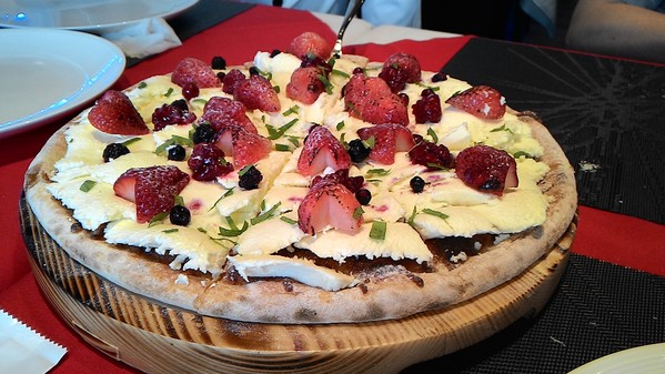 顛覆印象中的Pizza ...義大利米蘭手工窯烤披薩